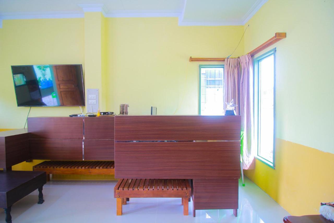 Oyo 1596 Taman Homestay Syariah Dumai Kültér fotó