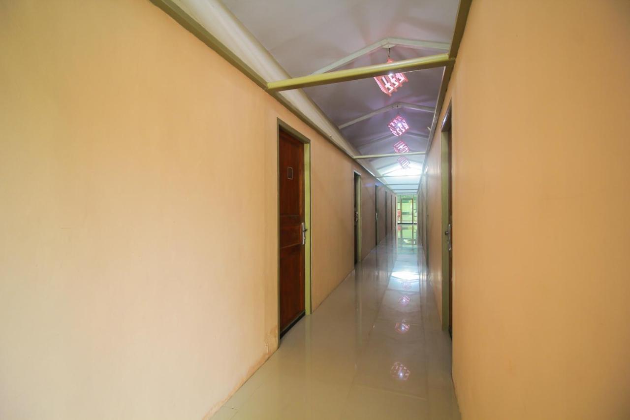 Oyo 1596 Taman Homestay Syariah Dumai Kültér fotó