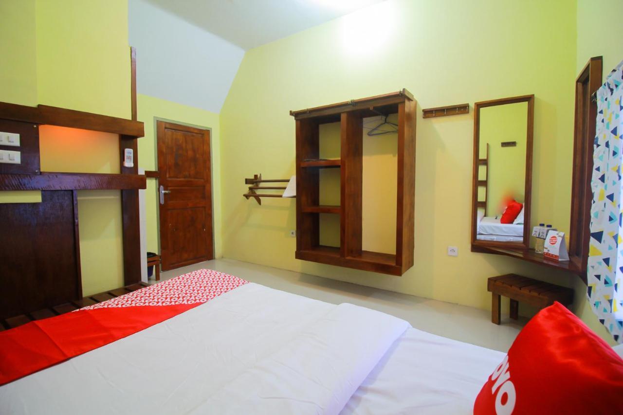 Oyo 1596 Taman Homestay Syariah Dumai Kültér fotó