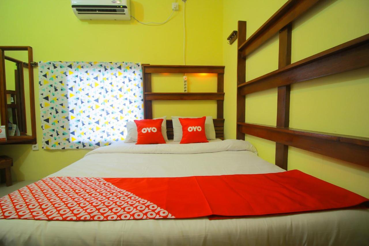 Oyo 1596 Taman Homestay Syariah Dumai Kültér fotó